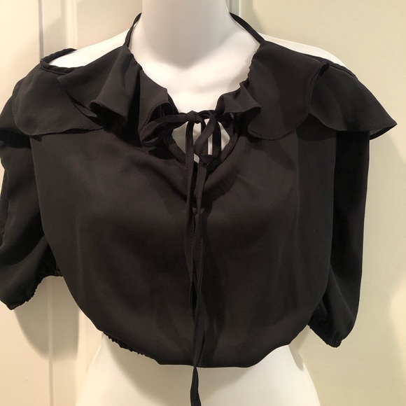 Liberty love NWOT Black cold shoulder top size EX Small w ruffles across the top - Picture 1 of 5